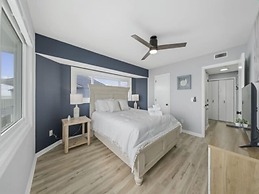 A Little Shore Thing 1 Bedroom Condo by RedAwning