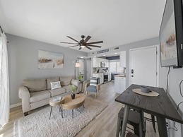 A Little Shore Thing 1 Bedroom Condo by RedAwning