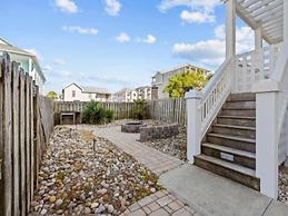 Almost Heaven 4 Bedroom Home by RedAwning