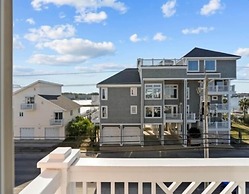 Almost Heaven 4 Bedroom Home by RedAwning