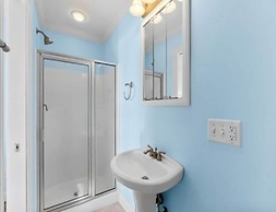 Almost Heaven 4 Bedroom Home by RedAwning