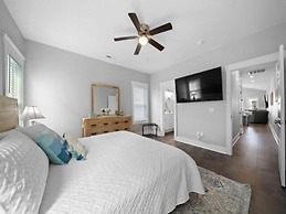 Red Snapper 3 Bedroom Villa by RedAwning