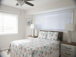 A Beach Dream 1 Bedroom Condo by RedAwning
