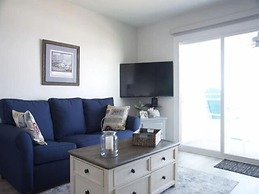 A Beach Dream 1 Bedroom Condo by RedAwning