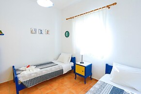 Takis House in Katavolos