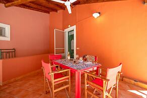 Takis House in Katavolos