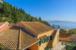 Takis House in Katavolos