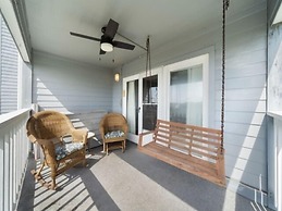 A Wave From It All 3 Bedroom Condo by Redawning