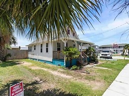 Coastal Classic 2 Bedroom Cottage by Redawning