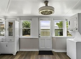 Coastal Classic 2 Bedroom Cottage by RedAwning