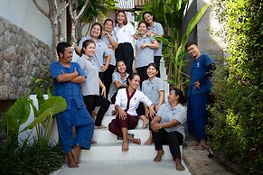 Kerem Luxury Beachfront Villas