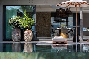 Kerem Luxury Beachfront Villas