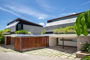 Kerem Luxury Beachfront Villas