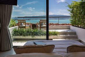 Kerem Luxury Beachfront Villas