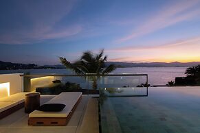 Kerem Luxury Beachfront Villas