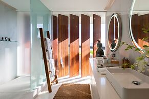 Kerem Luxury Beachfront Villas