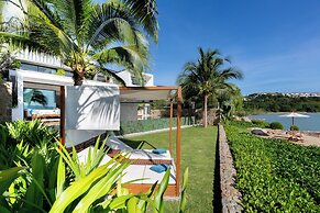 Kerem Luxury Beachfront Villas