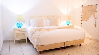 Condo Palau by Kivoya
