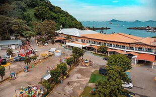 MARINN Tropical Vibes Hotel