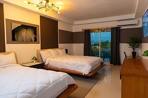 MARINN Tropical Vibes Hotel