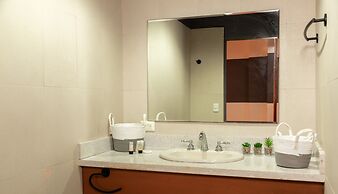 MARINN Tropical Vibes Hotel