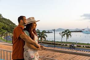 MARINN Tropical Vibes Hotel