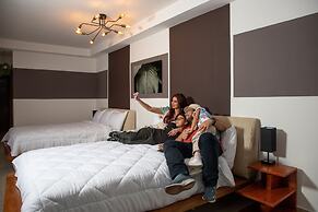 MARINN Tropical Vibes Hotel