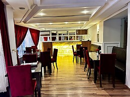 Hôtel Les Trois Palmiers