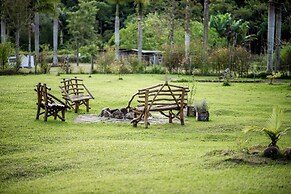 VILLA DAS PALMEIRAS Empório & Chalés