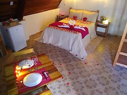 VILLA DAS PALMEIRAS Empório & Chalés