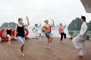Halong Crown Cruise