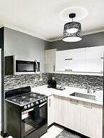 Cozy Crib 5mins from the airport