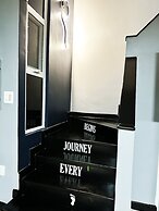 Cozy Crib 5mins from the airport