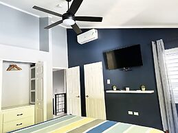 Cozy Crib 5mins from the airport