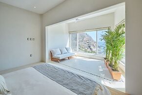Casa Roni by Xeno