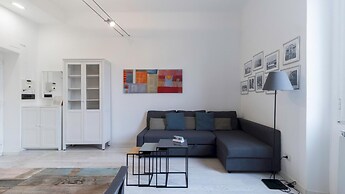 Italianway - Angelo Della Pergola