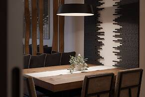 Acropolis Elite Residences