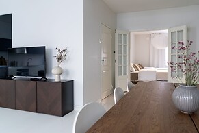 Spacious central apartment with sauna