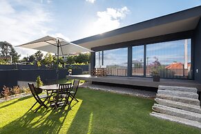 Abraços dos Avós - Casas de Aldeia