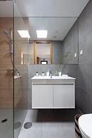 Abraços dos Avós - Casas de Aldeia