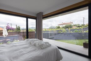 Abraços dos Avós - Casas de Aldeia