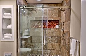 Killington Center Inn & Suites by Killington VR - 1 Bedrooms