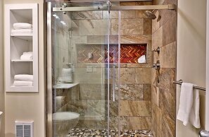 Killington Center Inn & Suites by Killington VR - 1 Bedrooms