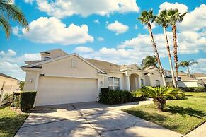 Craig's Highlands Reserve Villa 5 Bedroom Home by Redawning