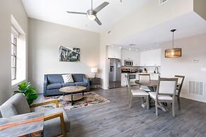 Spacious Condo near Local Favorite Spots