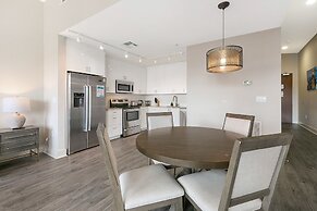 Spacious Condo near Local Favorite Spots