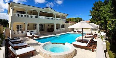Luxury Villas - Mandatory All-Inclusive