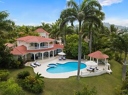 Luxury Villas - Mandatory All-Inclusive