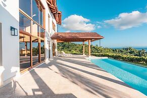 Amazing Villa With Ocean View at Puerto Bahia E6