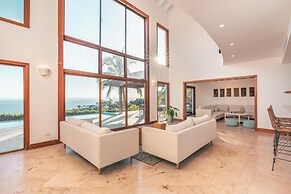 Amazing Villa With Ocean View at Puerto Bahia E6